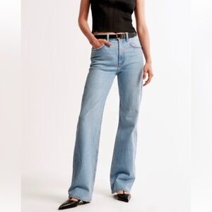 Abercrombie & Fitch The 90s relaxed jeans high rise size 4/27 short